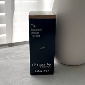 SKINBETTER SCIENCE Trio Rebalancing Moisturizer. NIB!